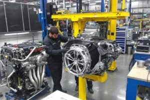Comment vérifier la compatibilité d’une pièce auto avant achat ?